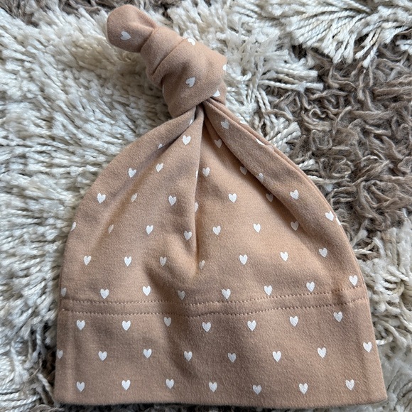 🤍Newborn Knot Beanie Bundle 0-6 Months - Picture 2 of 5